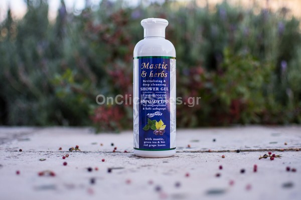 Αφρόλουτρο Mastic &Herbs East Breeze με Μαστίχα, Πράσινο Τσάι Άνεμος 300ml